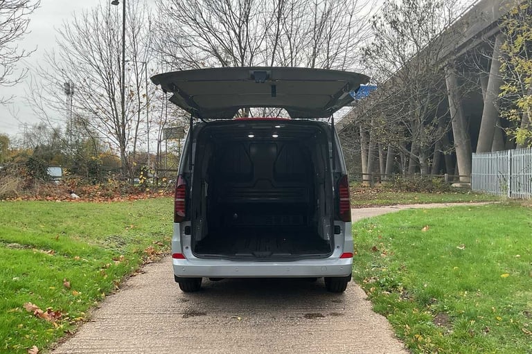 2025 Volkswagen Transporter 2.0 TDI 170 Commerce Pro Van Auto Van Diesel Automatic