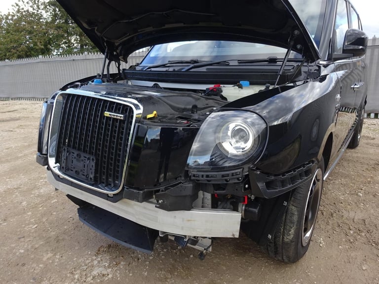 2024 74 REG LEVC TX VISTA COMFORT PLUS TAXI CAB HYBRID AUTO DAMAGED SALVAGE