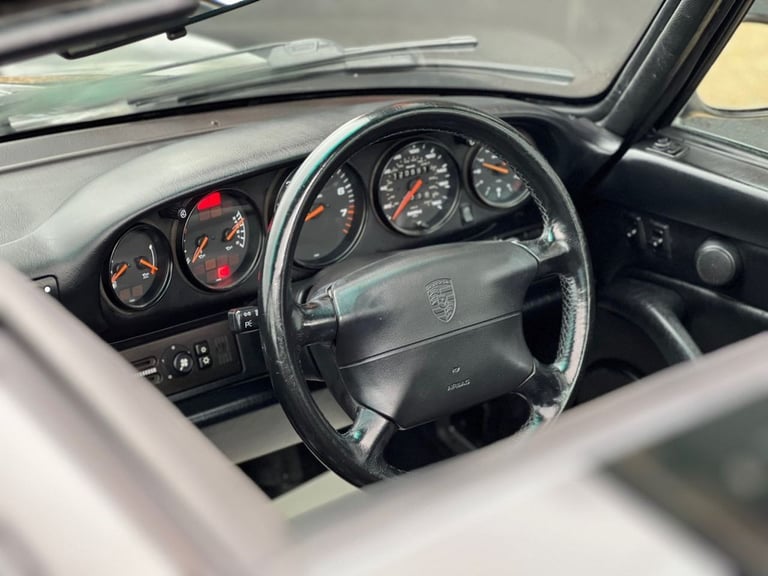 1996 N PORSCHE 911 3.6 TARGA 2D 282 BHP
