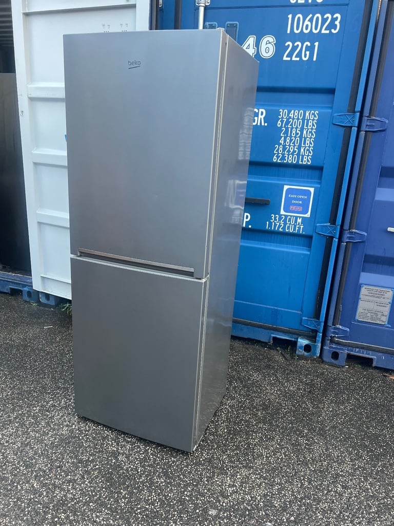 BEKO LARGE FRIDGE FREEZER FOR SALE