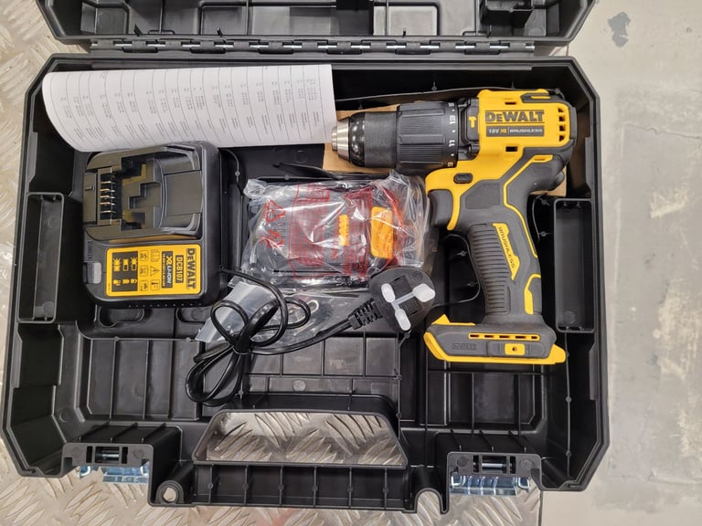 Dewalt 18v combi drill brushless 