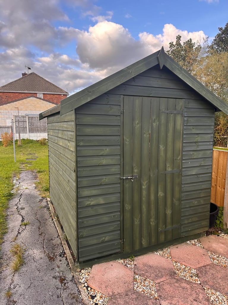 18 month old garden shed 