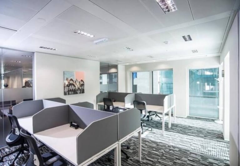 *Fenchurch Street* Private Serviced Offices: Units from 4 to 50 desks for rent EC3