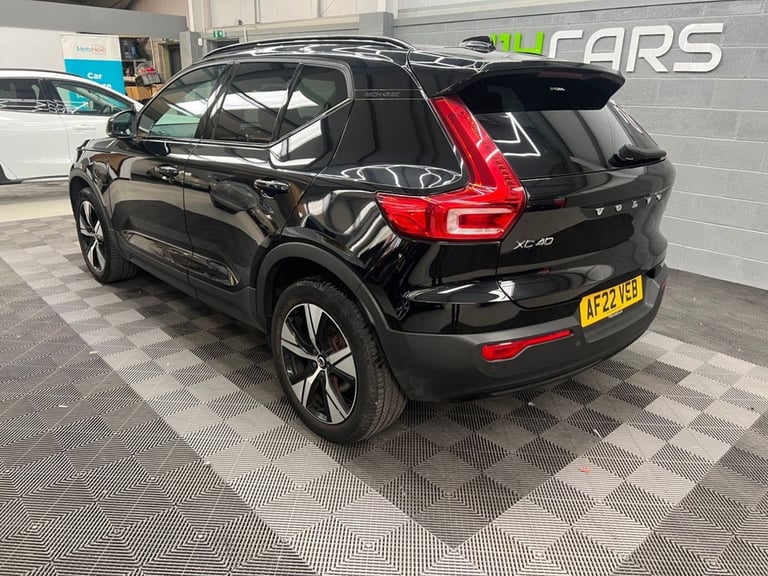 2022 Volvo XC40 1.5h T5 Twin Engine Recharge 10.7kWh R-Design SUV 5dr Petrol Plug-in Hybrid ESTAT...