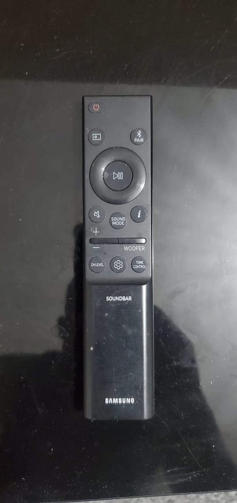 Samsung Q600B Soundbar Speaker (2022) 