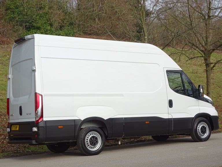 2021 Iveco Daily 2.3D HPI 14V 35S 3520 Panel Van 5dr Diesel Manual MWB High Roof Euro 6 (s/s Pane...