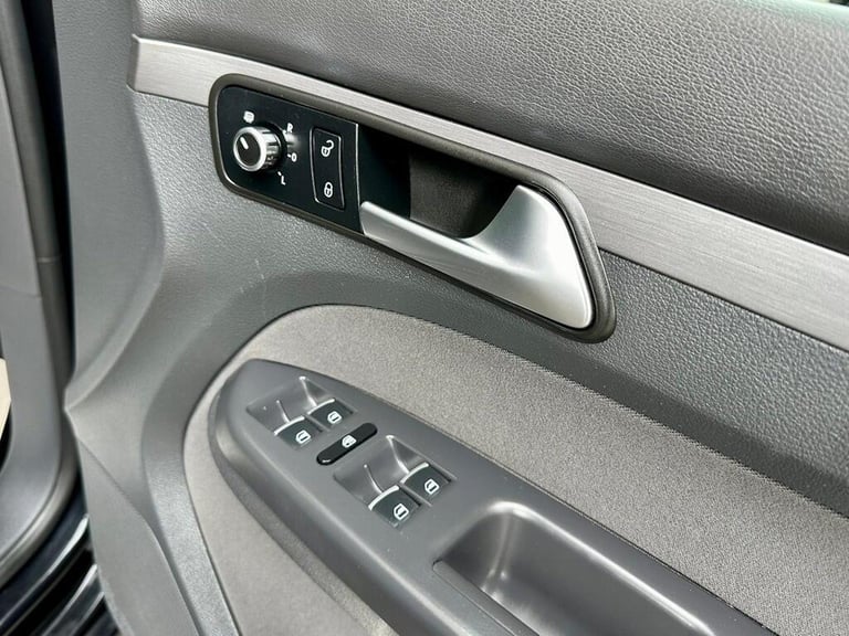  Volkswagen Touran 1.4 TSI SE MPV 5dr Petrol DSG Euro 5 (140 ps) Petrol Automatic