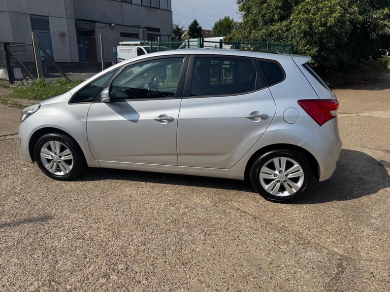2012 Hyundai Ix20 1.6 Style Auto Euro 5 5dr MPV Petrol Automatic