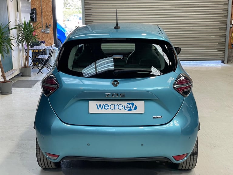 2020 Renault Zoe R135 52kWh Iconic Auto 5dr (i, Rapid Charge) HATCHBACK Electric Automatic