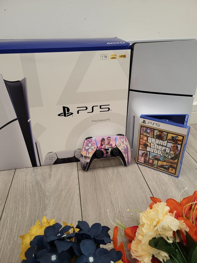 Ps5 slim disc with controller 