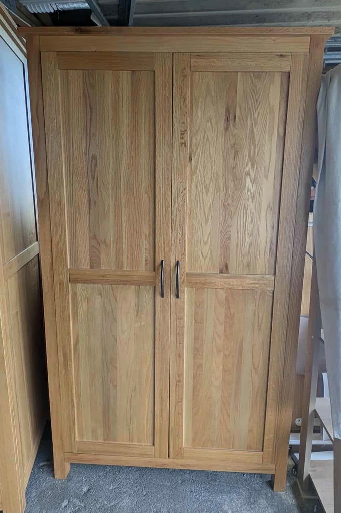 Solid wood wardrobe and chest of drawers