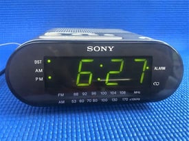 Sony Dream Machine ICF-C218 FM/AM Clock Radio With Alarm Silver