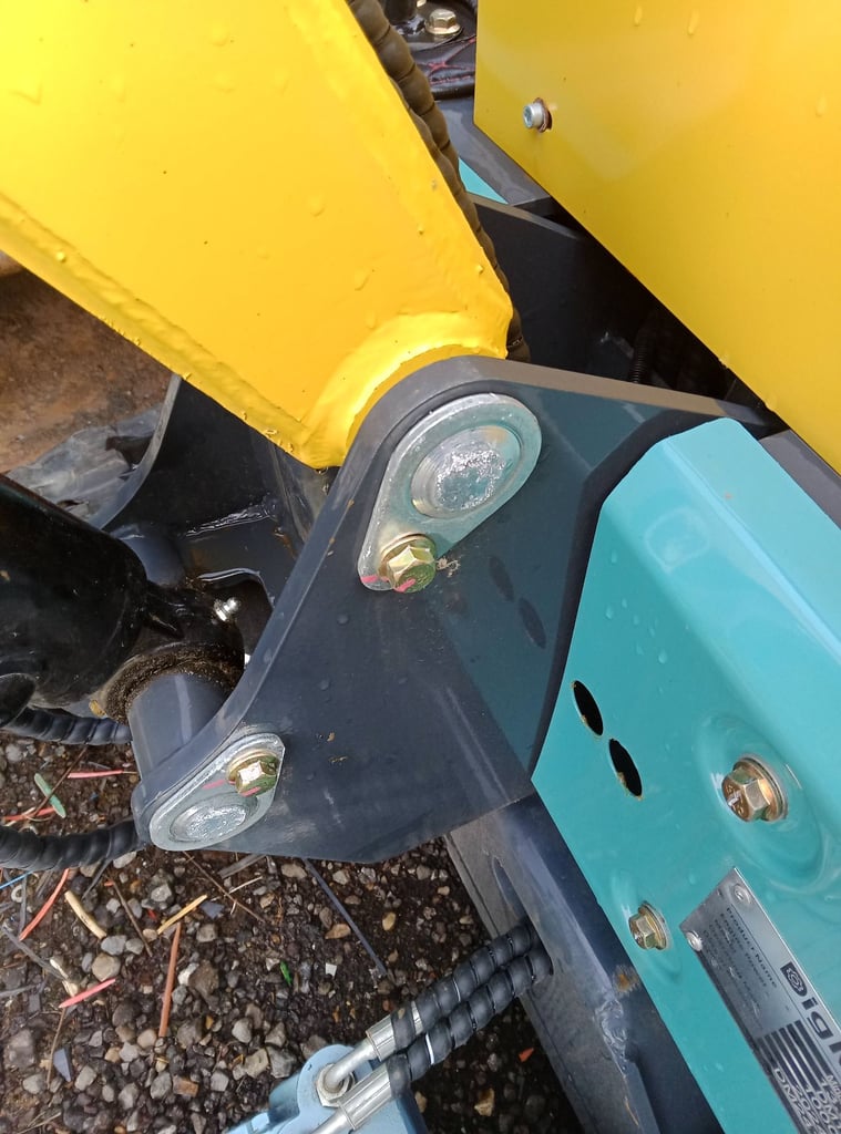 Digmaster one ton digger 