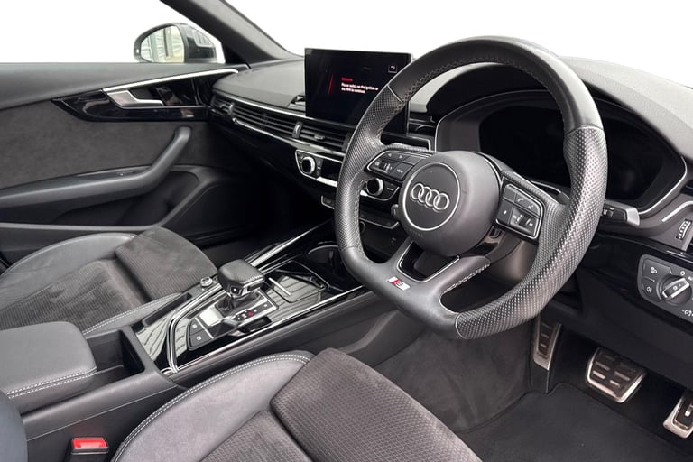2021 Audi A4 2.0 TDI 35 Black Edition S Tronic Euro 6 (s/s) 4dr Saloon DIESEL Automatic