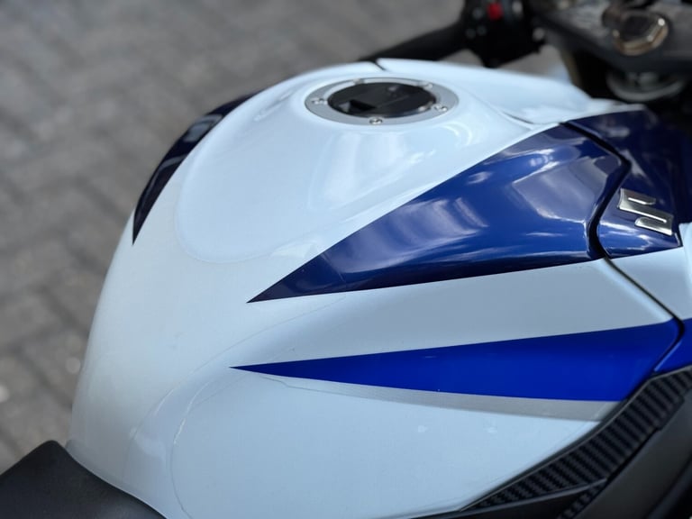 SUZUKI GSXR 600 K9 2011 (60) 25TH ANNIVERSARY EDITION + NUMBER 12/25 MADE TOTAL