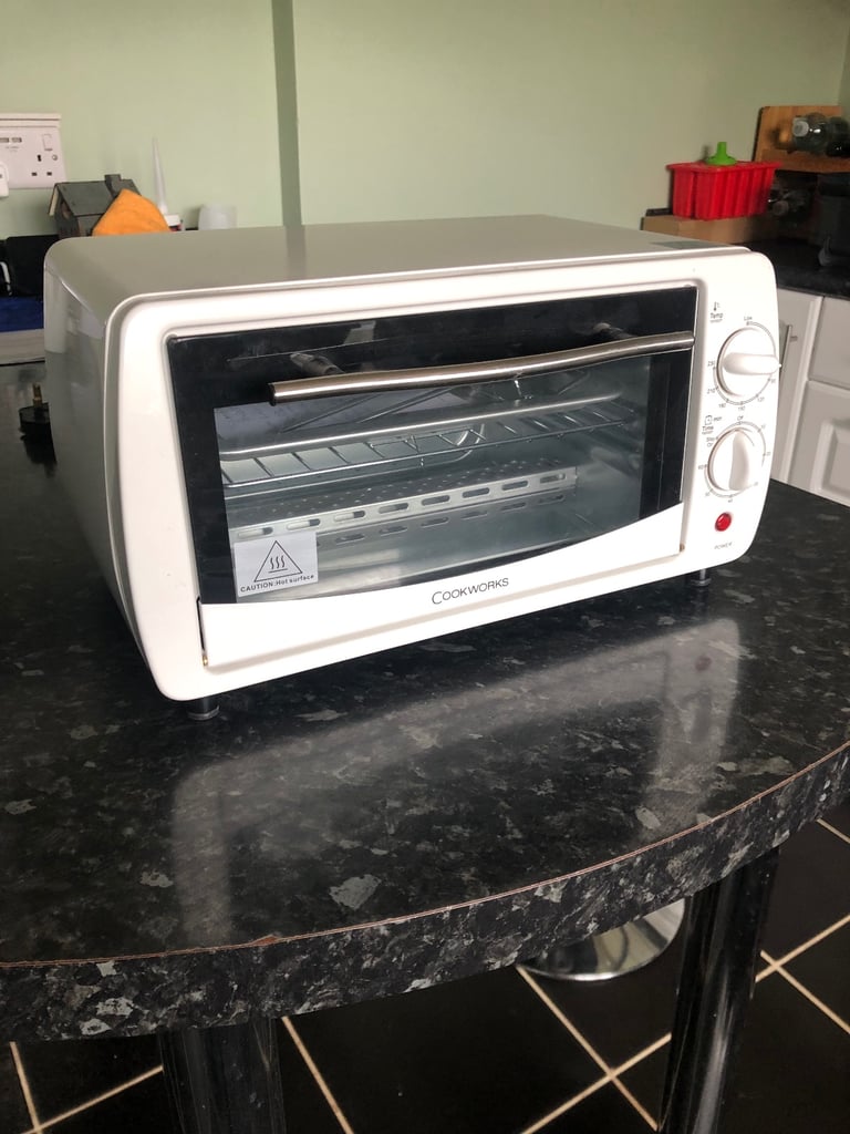 Table top oven - new unused Cookworks