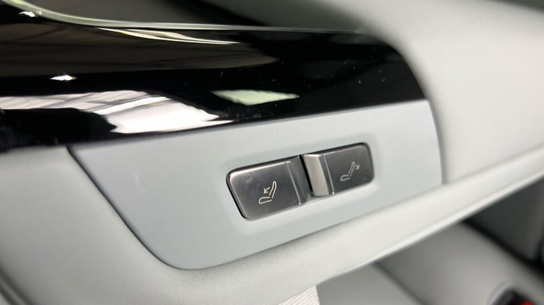 2025 Polestar Polestar 4 Polestar 4 Long range Single motor -Pilot-Plus-Privacy Glass Estate Elec...