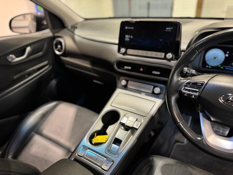  Hyundai KONA 64kWh Ultimate Auto 5dr (10.5kW Charger) Electric Automatic