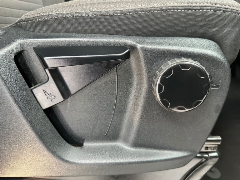 2020 Ford Tourneo Custom 2.0 EcoBlue 130ps L/R 8 Seater Titanium Auto MPV DIESEL Automatic