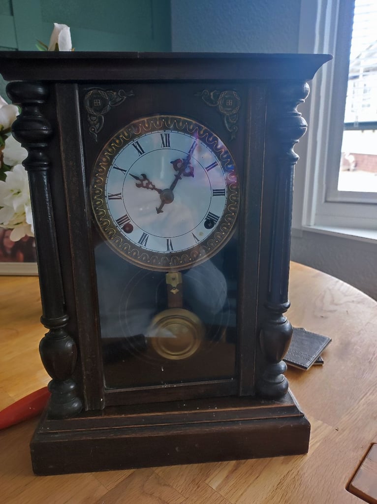 image for Old Mantle Clock 