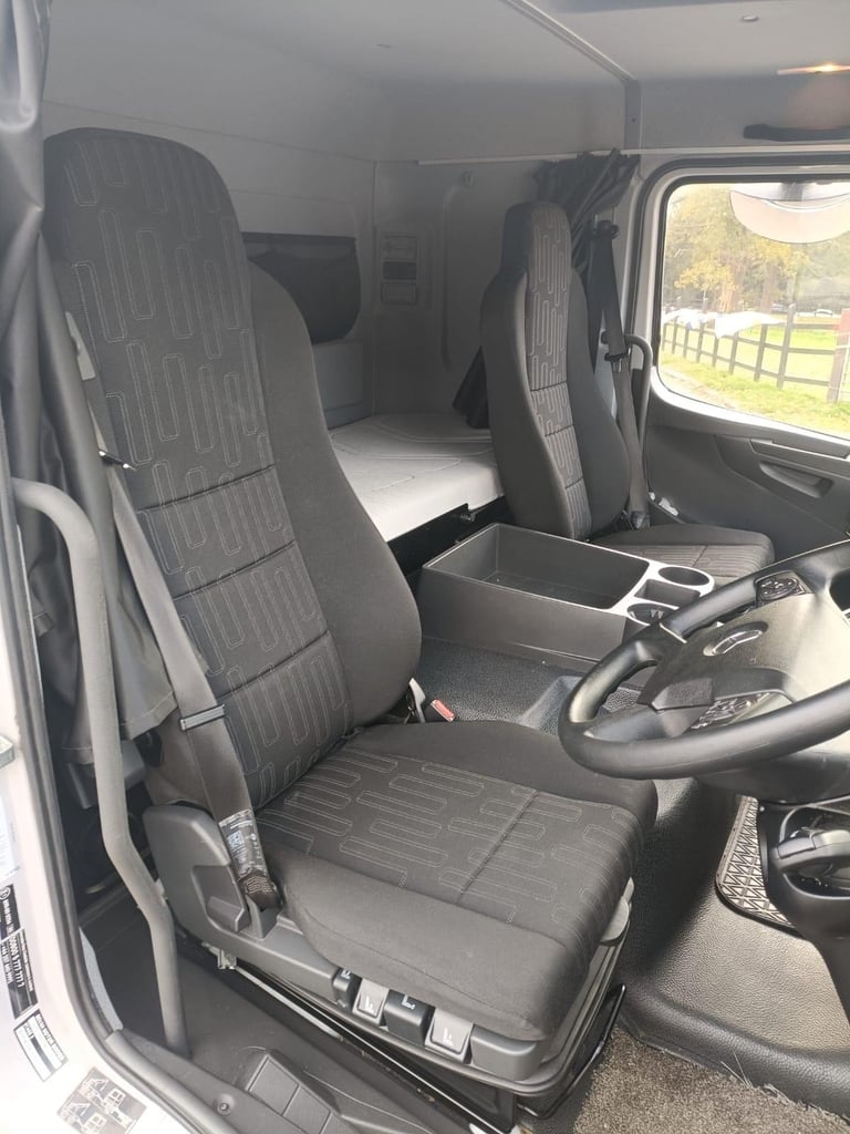 MERCEDES ATEGO 818, 2020 20, DROPWELL BOX