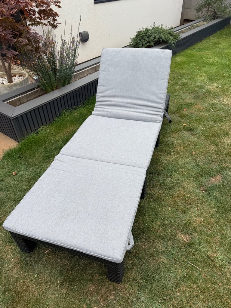 2 x Keter Sun Loungers