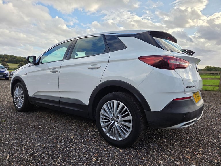 2019 Vauxhall Grandland X 1.2 Turbo Tech Line Nav Auto Euro 6 (s/s) 5dr Petrol