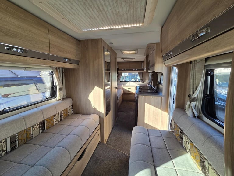 Elddis Autoquest 195 4 Berth 4 forward facing belted seat  DIESEL MANUAL 2018/18