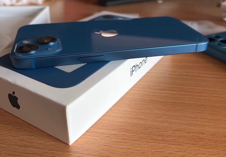 Apple iPhone 13 – 128GB – Blue – Unlocked – Good Condition