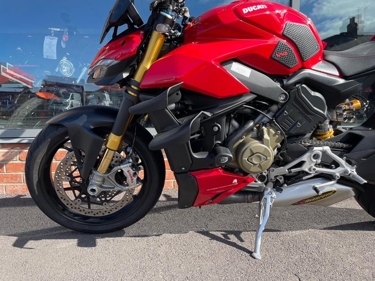 Ducati Streetfighter V4 S