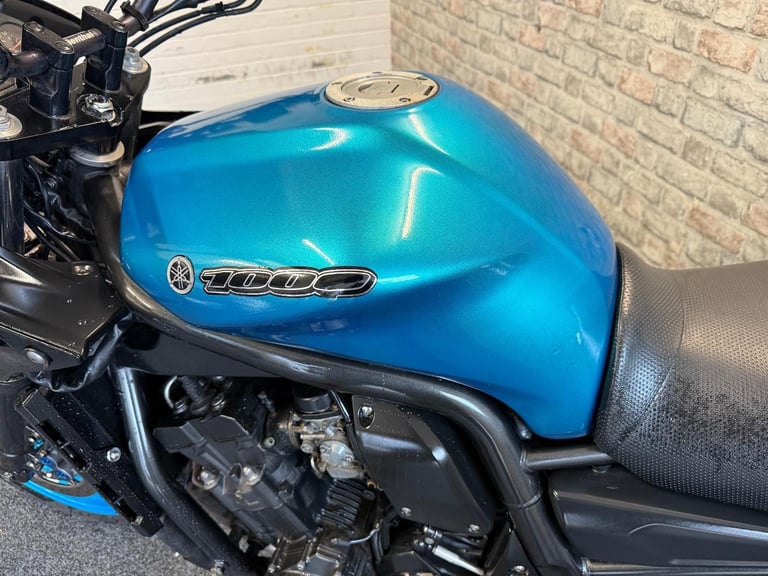 2003 Yamaha FZS 1000 Fazer - 21k miles - Long Mot - Lovely colour  