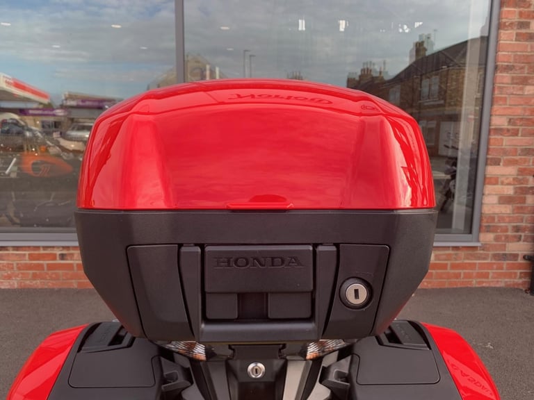 Honda VFR 800 - 2 YEAR WARRANTY 