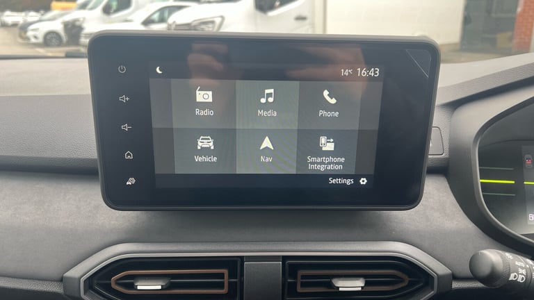 2024 Dacia Jogger 1.6 HEV Extreme 5dr Auto MPV PETROL/ELECTRIC Automatic