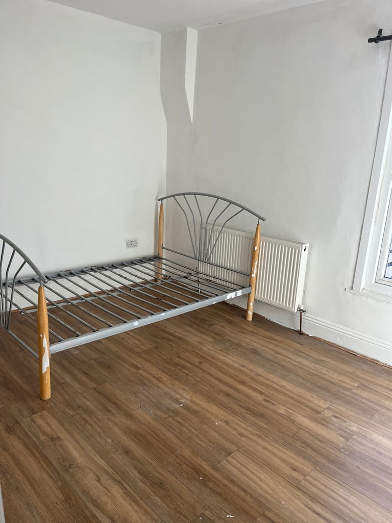 Seperate & Spacious 3 Bed House for Rent – TS1 4DB