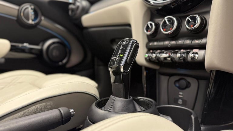 MINI CONVERTIBLE 2.0 Convertible Cooper S Exclusive 2022