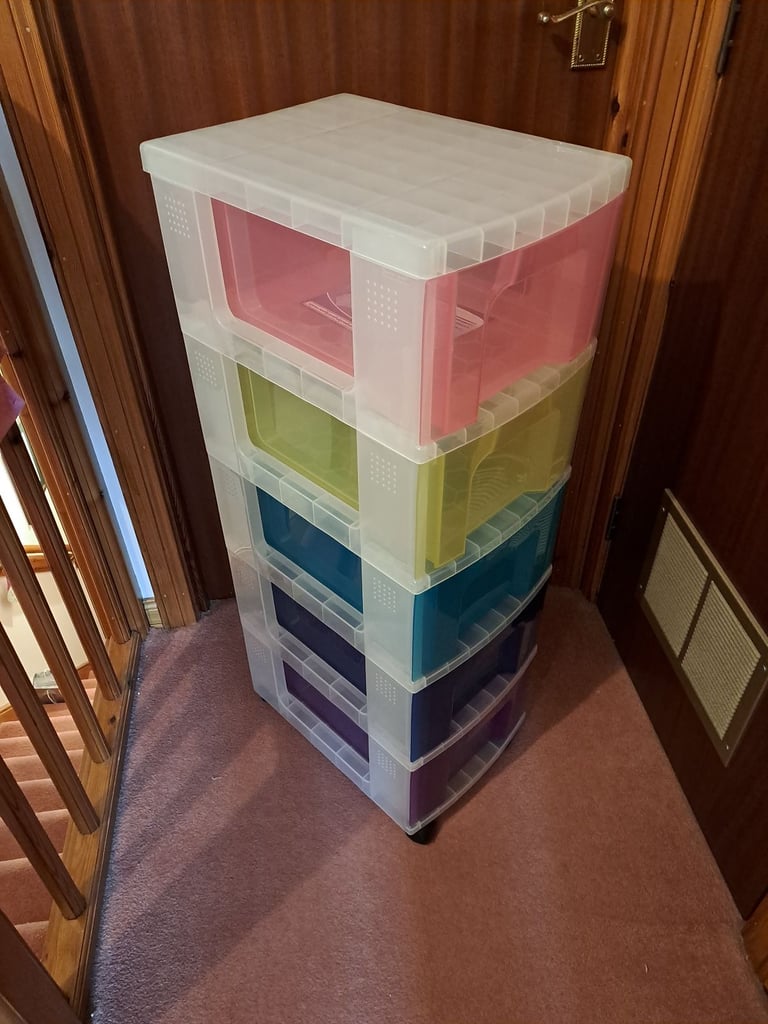 Large Plastic 5 Drawer Storage Unit on wheels - As new