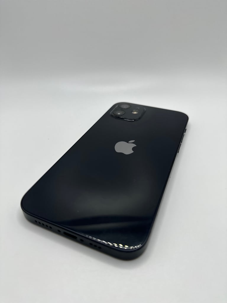 PRISTINE: Apple iPhone 12, 64gb, Black (UNLOCKED)