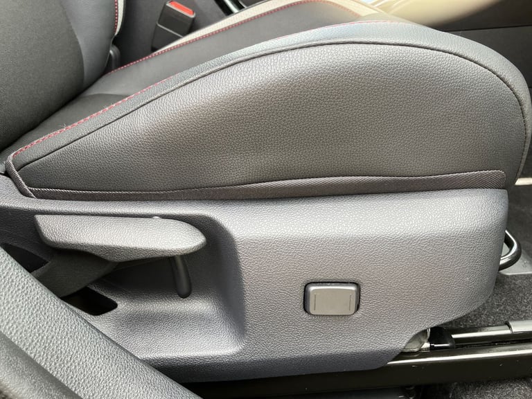2023 Toyota Corolla 2.0 VVT-h GR SPORT Hatchback 5dr Petrol Hybrid CVT Euro 6 (s/s) (196 ps) Hatc...