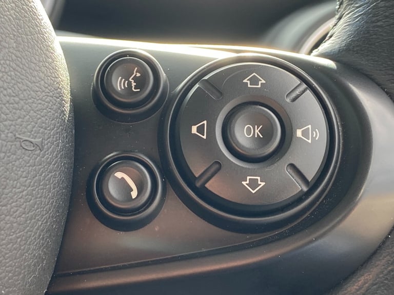 2017 MINI Hatch 2.0 Cooper S 3dr - Chili Pack &amp; Cruise Control &amp; Parking Sensors HATCHBAC...