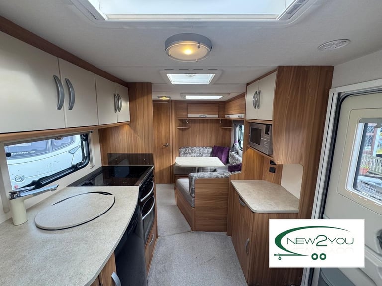 2014 Lunar Quasar 564 4 Berth Caravan + Motor Mover - STOCK NO E229