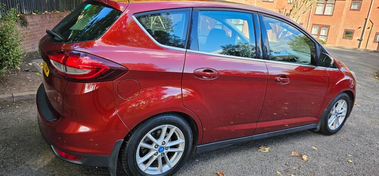  Ulezz free £20 Road tax 1.5 Zetec 6 Speed Ford c-max galaxy b max estate Spacios vauxhall Peugeout