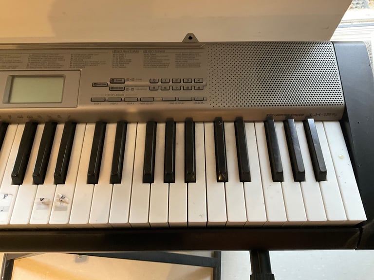 Casio electric keyboard 