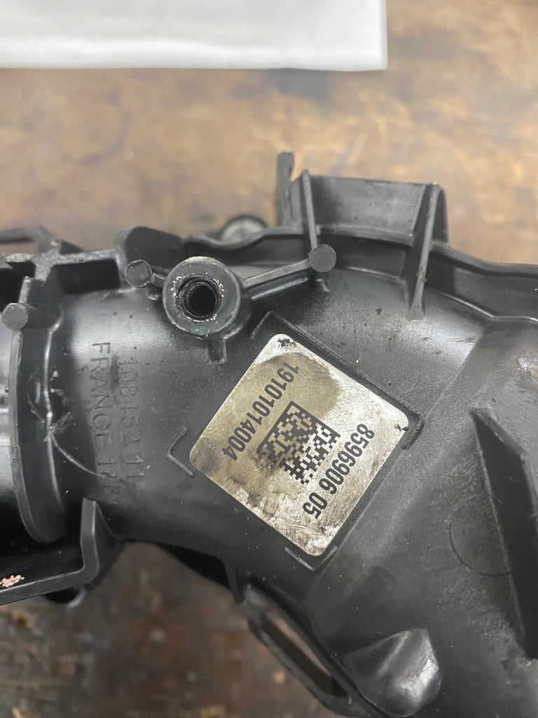 Swirl flap manifold (used)