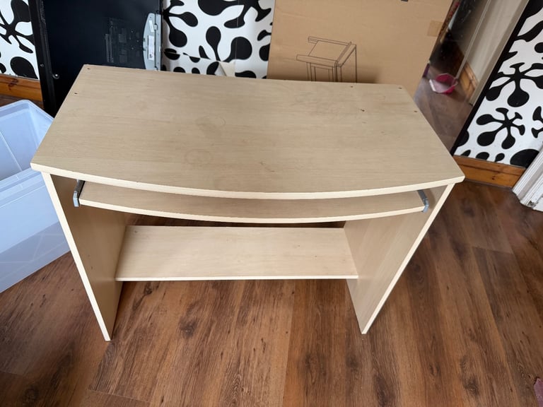 Free desk