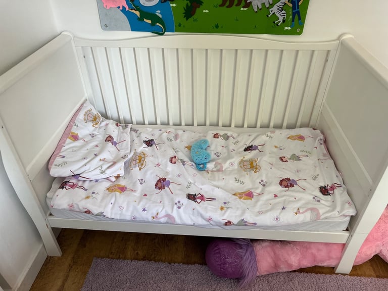 image for Toddler cot bed 