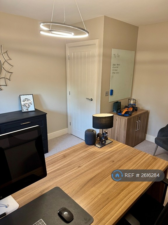 3 bedroom house in Glebe Court, Killinghall, Harrogate, HG3 (3 bed) (#2616284)