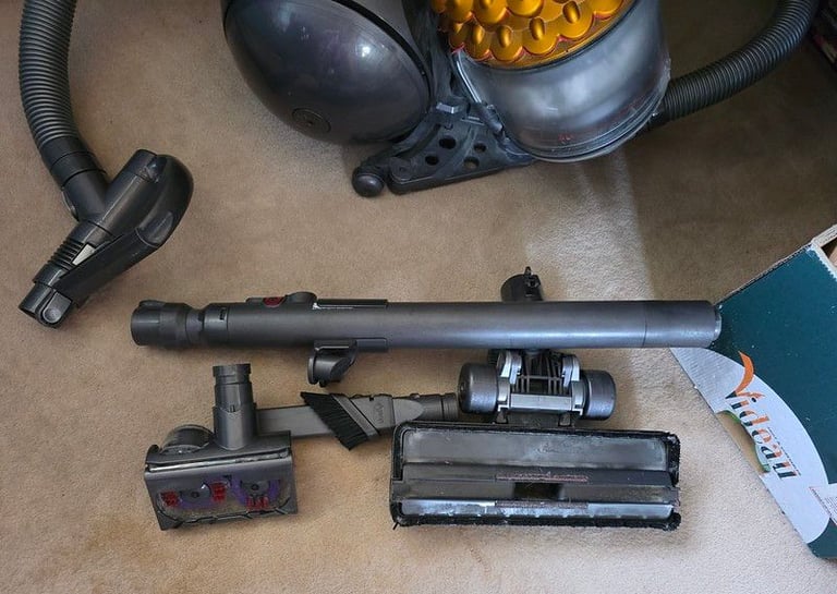image for 🧹 For Sale: Dyson DC54 Multi-Floor + Tangle-Free Turbine Tool – Working Order (Putney)