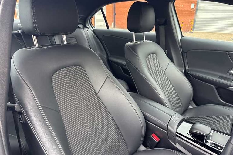 2020 Mercedes-Benz A-Class A200 Sport 4dr Auto SALOON PETROL Automatic