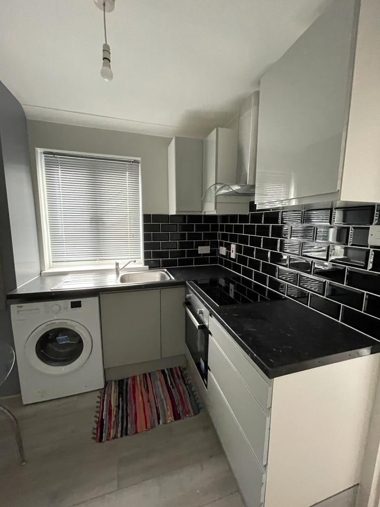 BEAUTIFUL ROOMS FOR RENT IN STRATFORD ✅✅