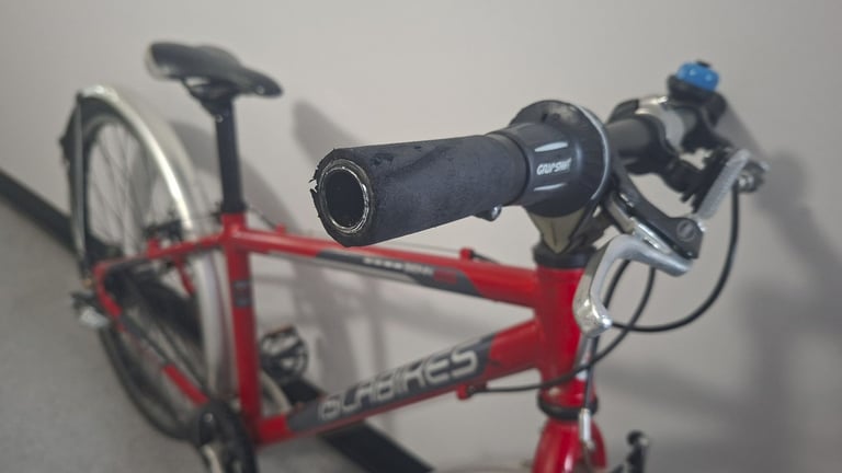 Islabikes beinn 26 bike Red